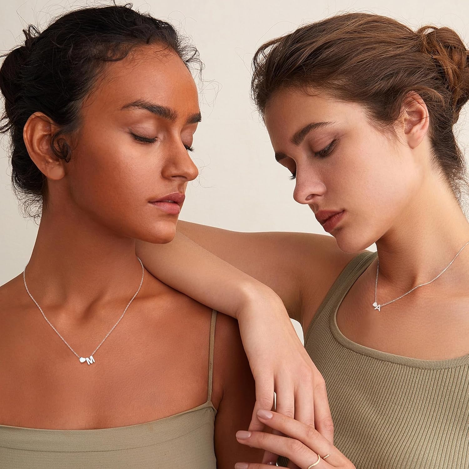 Colar My Essence – Inicial & Coração em Aço Inoxidável